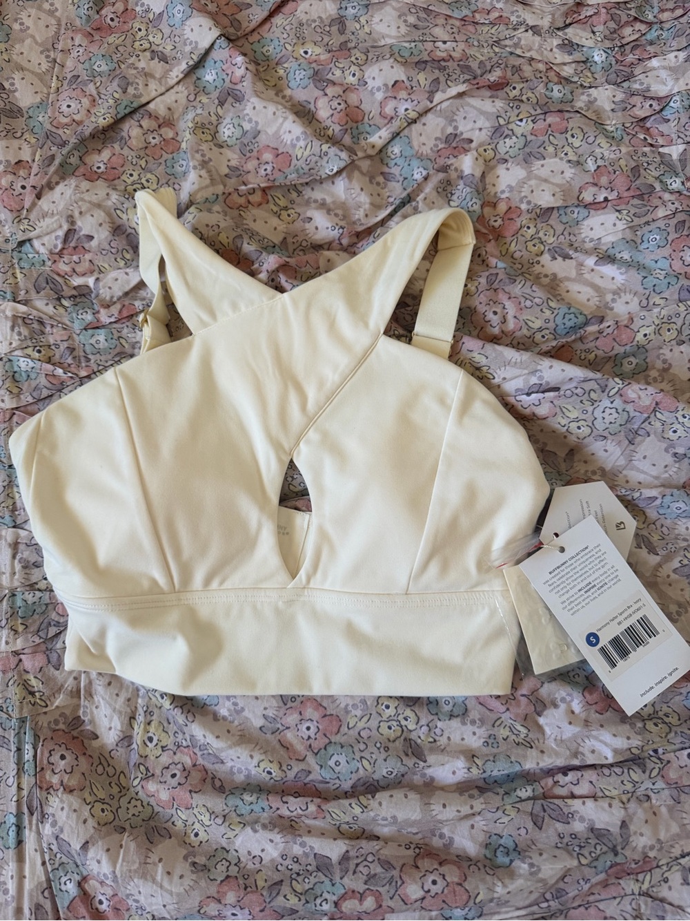 NWT Buffbunny Harmony Halter sports bra -ivory size small